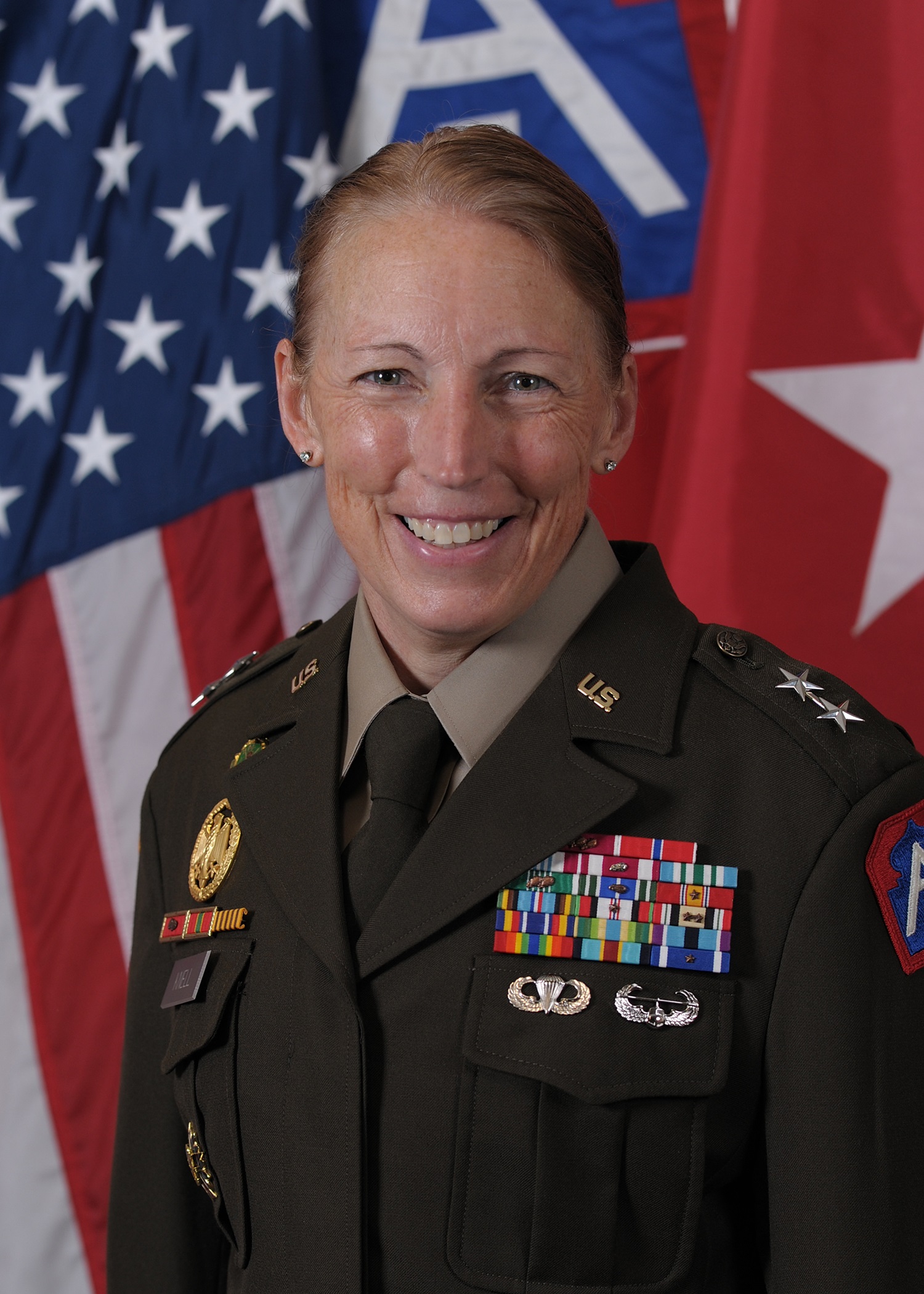 Maj Gen Niave F Knell